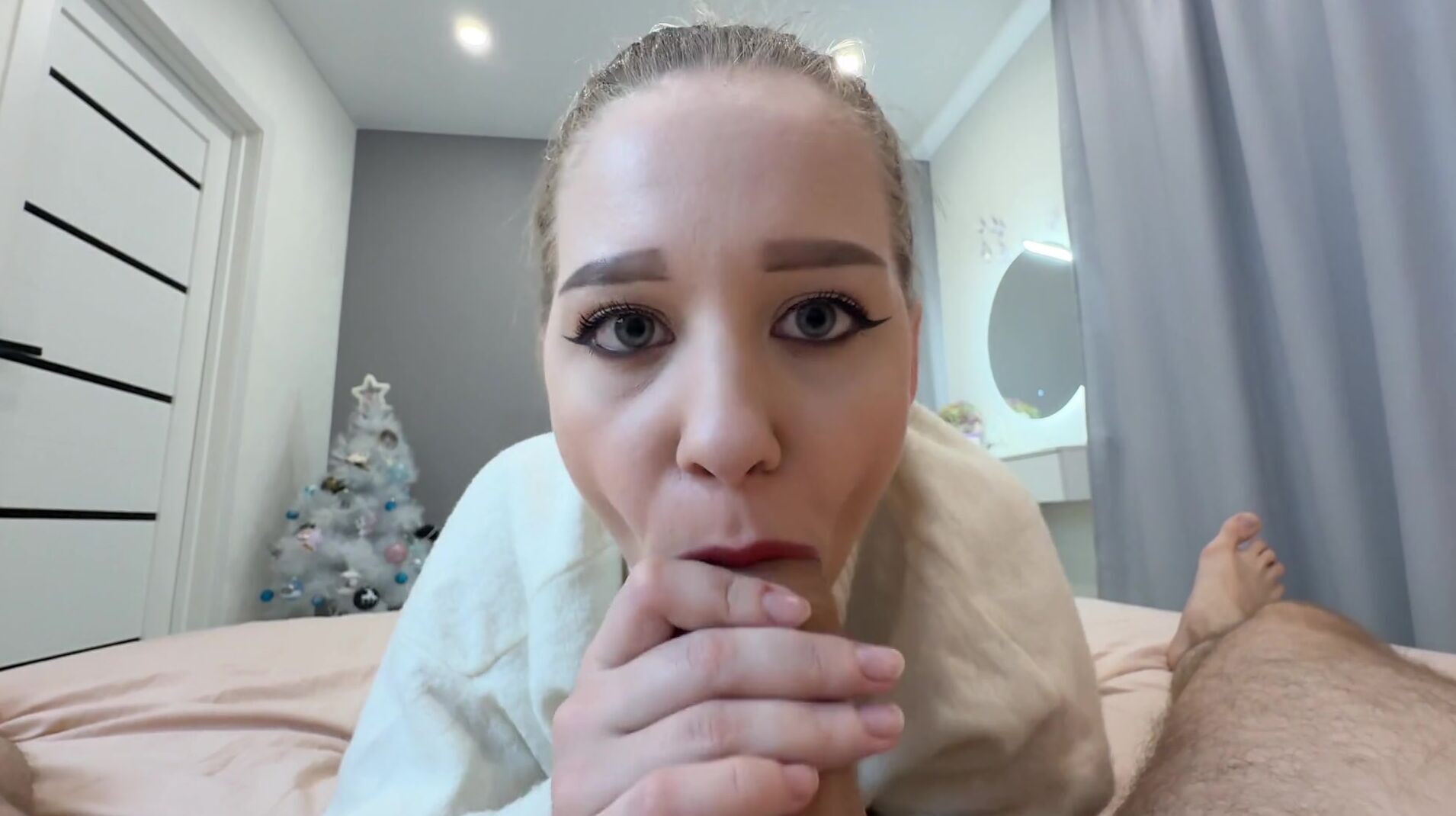 не порви ей рот!