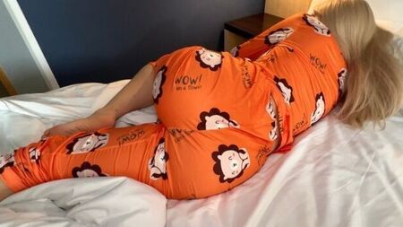 Эта жопа хочет, чтобы ее выебали