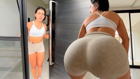 Эта задница создана для жесткой ебли!