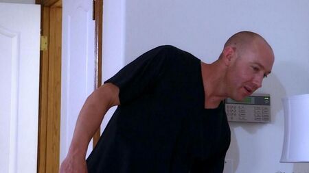 Эмбер Райн трахается с мужем и его другом