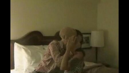 Сестры отсасывают у братьев