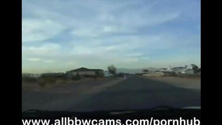 Толстушка не против всем давать в свое влагалище и очко