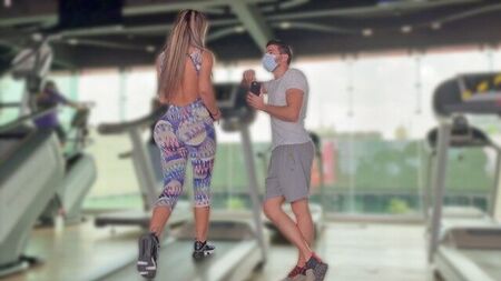 Застолбил красотку