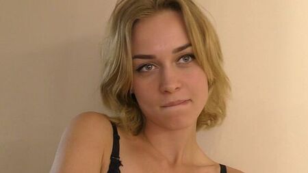 Мокрая киска – её режим по умолчанию