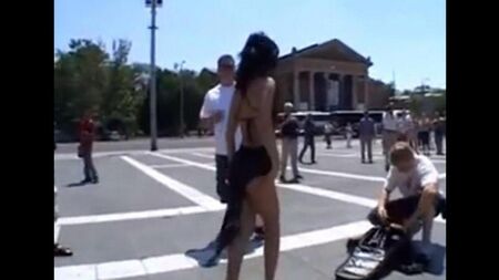 Публичный секс с моделью