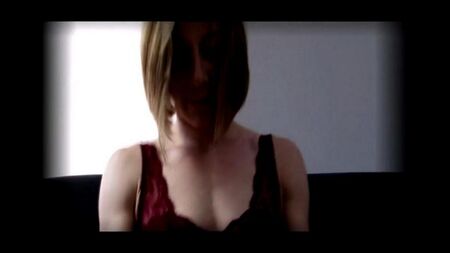 Дилдо в пизде зрелой дамы