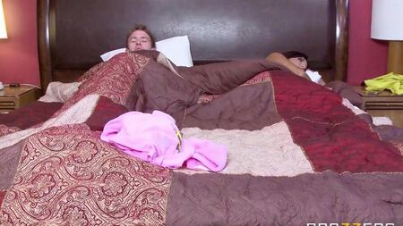 Горячий друг для зрелой мамочки