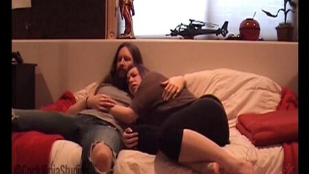 Сосед поимел мою молодую сестру во всех позах