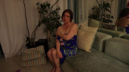 Мачеха совсем стыд потеряла