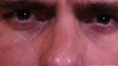 Парень трахнул спортсменку Сару Джесси