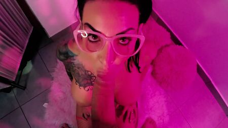 Он охуел от ее минета