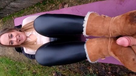 Она простая потаскушка