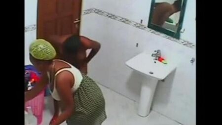 Телочки просто не могли знать о камере