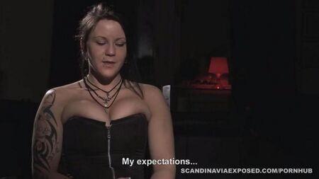 Развратная сучка показывает, что такое истинная мастурбация