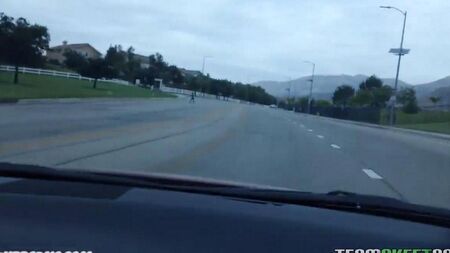 Снял красивую телку в кафе