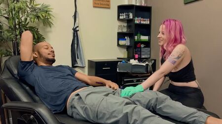 Мистер, мне кажется я вас возбуждаю!