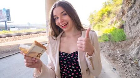 Готова на все ради денег