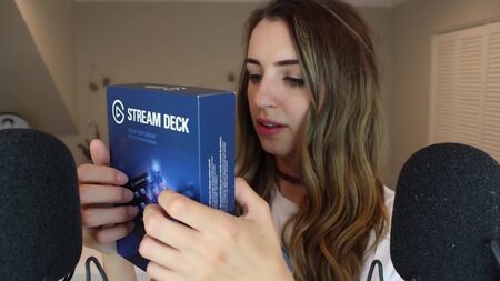 [Gibi ASMR] [ASMR] Slow Tapping on New & Different Objects (Whispered)