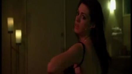 Anne Hathaway Nude
