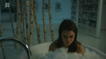 Rosabell Laurenti Sellers Nude (covered) - Spides s01e07 (2020) HD 1080p Watch Online / Розабелла Лауренти Селлерс - Спайды