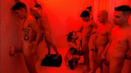 Черная месса в порно мире