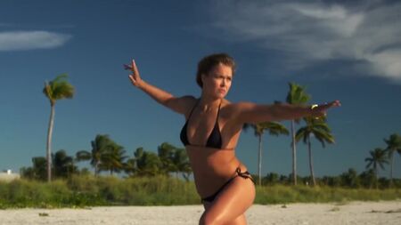 Ronda Rousey Sexy - Outtakes, SI Swimsuit 2015