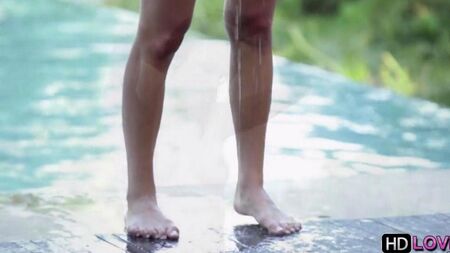 Эротический массаж от подруги