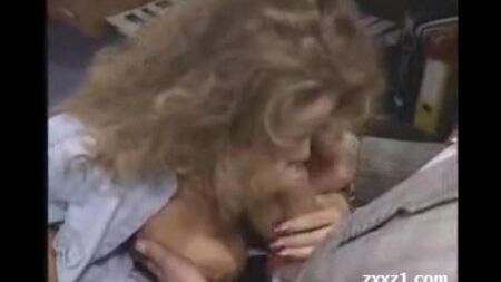 Школьная училка с большими сиськами