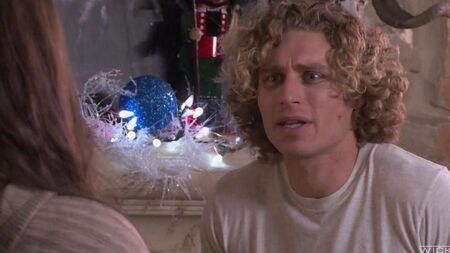 Рассказала о своем сексе на газоне