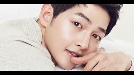 Как живет Сон Чжун Ки (Song Joong ki) и сколько он зарабатывает