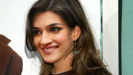 Hot Kriti Sanon Nude Fucking Sexy