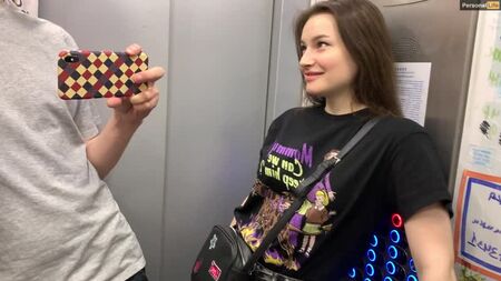 Best Friend Persuaded me Give him Blowjob in the Entrance