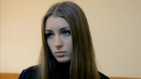 Русская порнуха представляет: Порно-кастинг русской красотки. Очень красивая девушка: