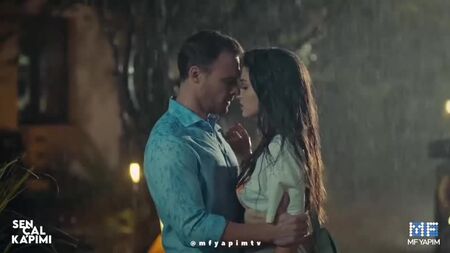 Başak Gümülcinelioğlu Sen Çal Kapımı