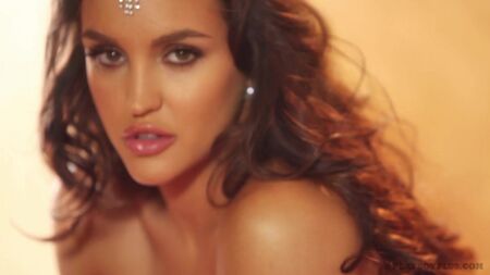 JACLYN SWEDBERG IN SWEET RETREAT, erotic