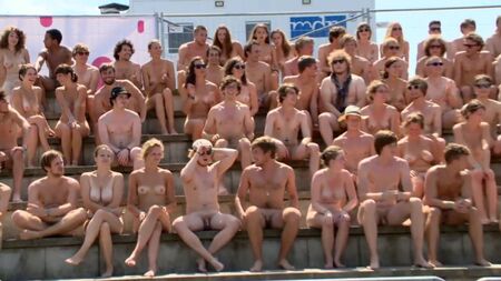 naked_at_festival_720p