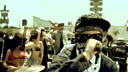 Hollywood Undead - Everywhere I Go (Uncensored) HD