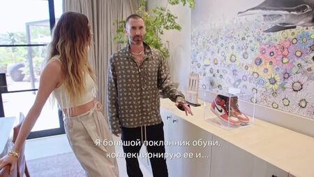 В гостях у Адама Левина (Maroon 5) и Бехати Принслу_ ранчо в Лос-Анджелесе ( 720 X 1280 ).mp4