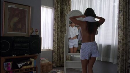 Demi Moore Nude - Striptease (US 1996) 1080p Watch Online