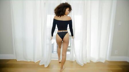 [TeamSkeetClassics] Nia Nixon - A Peek at Nia’s World