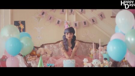 Melanie Martinez – Pity Party (рус.саб)