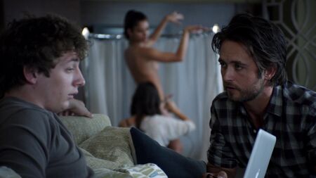 Stephanie Fantauzzi Nude - Shameless s02e09-11 (2012) HD 1080p