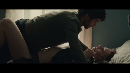 Maya Hawke Nude - Human Capital (2019) HD 1080p Watch Online / Майя Хоук - Цена человека