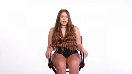 Venezia Cruz - Curve Model Story