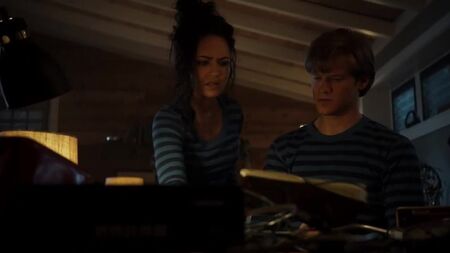 MacGyver 5x15 Sneak Peek 3 "Abduction + Memory + Time + Fireworks + Dispersal" (Series Finale)