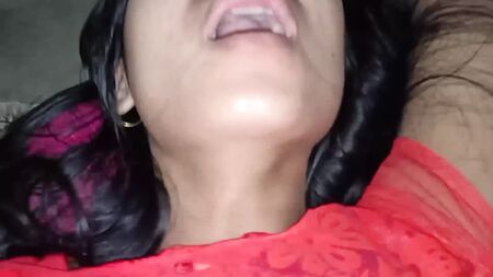 Choti Aur Kachhi Chut Lal Churidar Utakar Choda Indian girl