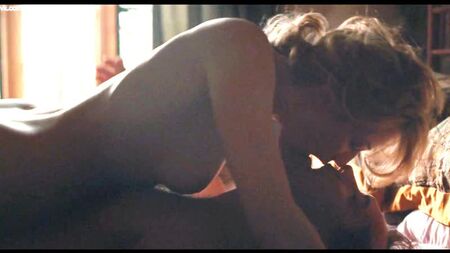 Carrie Coon Nude - The Nest (2020) HD 1080p Web Watch Online / Кэрри Кун - Гнездо