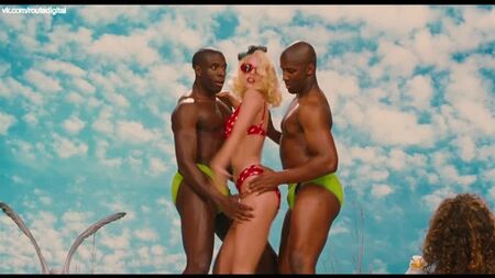 Catherine Keener, Elizabeth Berkley, Bridgette Wilson-Sampras - The Real Blonde (1997) Элизабет Беркли - Настоящая блондинка